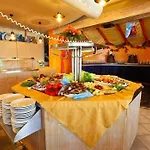 Grand Azzurra Club Hotel 3*