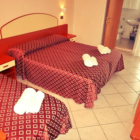 Grand Azzurra Club Hotell