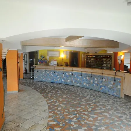 Hotell Grand Azzurra Club 3*