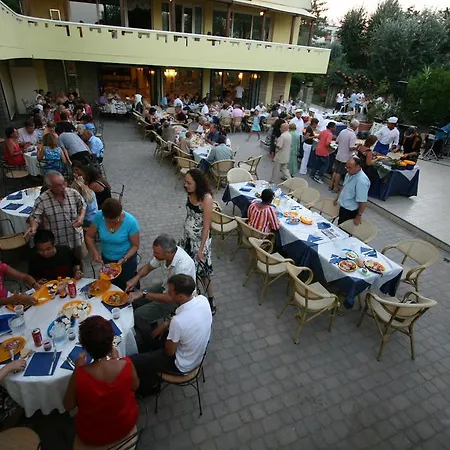 Hotell Grand Azzurra Club