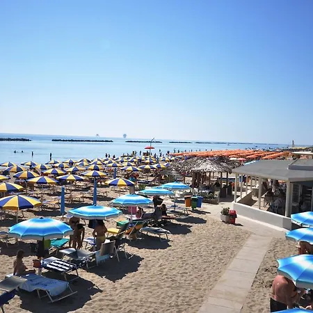 Hotell Grand Azzurra Club