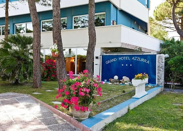 Grand Azzurra Club 3*