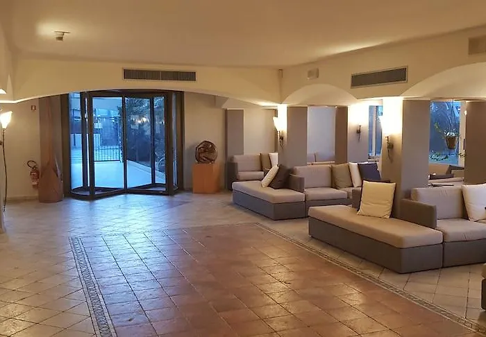 Hotell Grand Azzurra Club