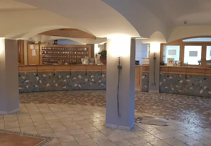 Grand Azzurra Club Hotel 3*