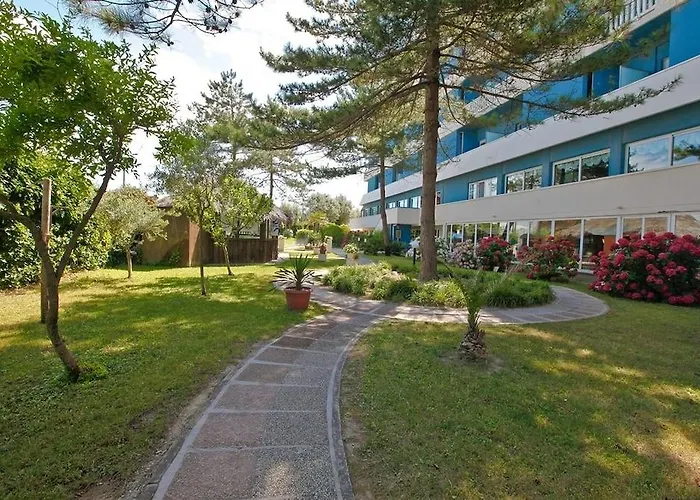 Hotell Grand Azzurra Club