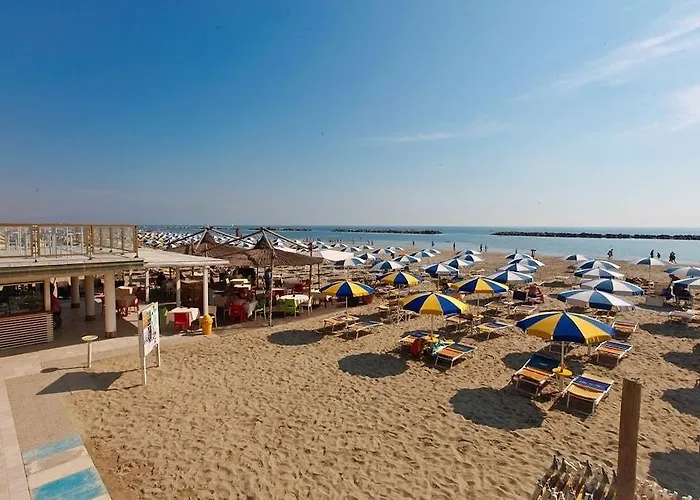 Grand Azzurra Club 3*