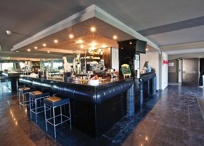 Grand Azzurra Club 3*