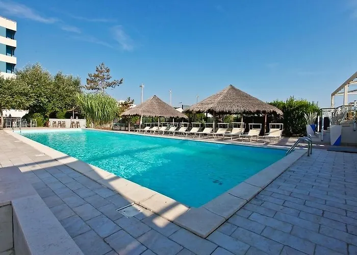 Hotel Grand Azzurra Club