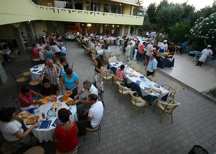 Hotell Grand Azzurra Club