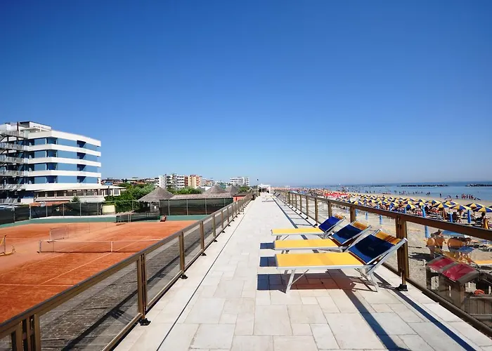 Hotell Grand Azzurra Club 3*