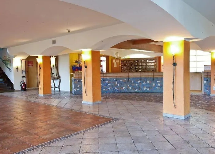 Grand Azzurra Club Hotel 3*