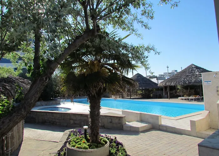 Grand Azzurra Club Hotell