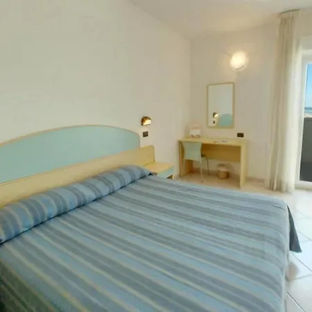 Grand Azzurra Club 3*