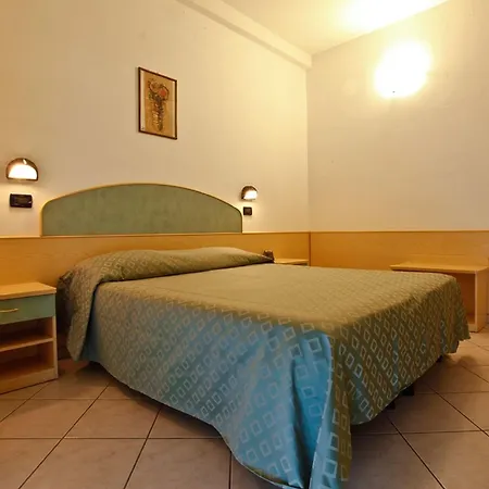 Grand Azzurra Club 3* Лидо-Адриано