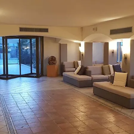 Отель Grand Azzurra Club