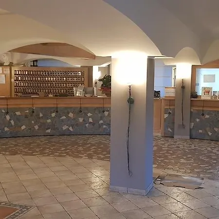 Grand Azzurra Club Hotel 3*