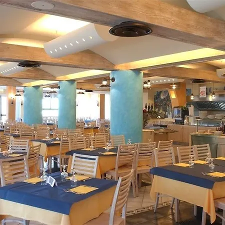 Hotel Grand Azzurra Club