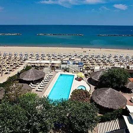 Hotel Grand Azzurra Club