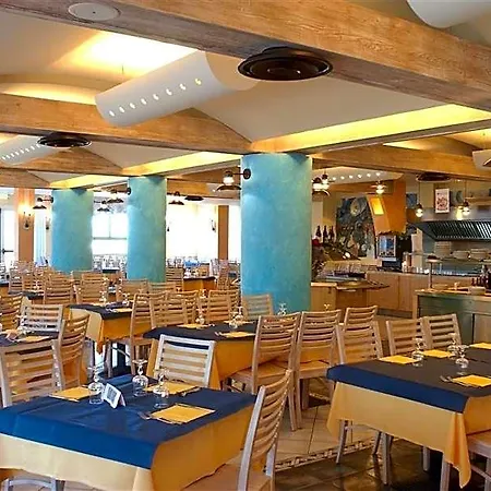 Hotel Grand Azzurra Club
