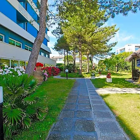 Grand Azzurra Club 3* Lido Adriano