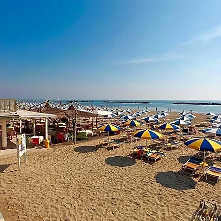 Grand Azzurra Club 3*