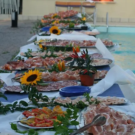 Hotel Grand Azzurra Club 3*