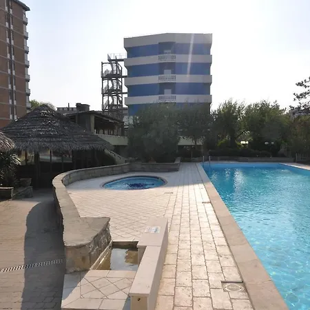 Grand Azzurra Club 3* Лидо-Адриано