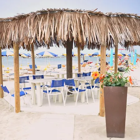 Hotel Grand Azzurra Club Lido Adriano