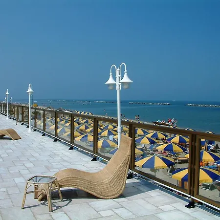 Grand Azzurra Club 3* Lido Adriano