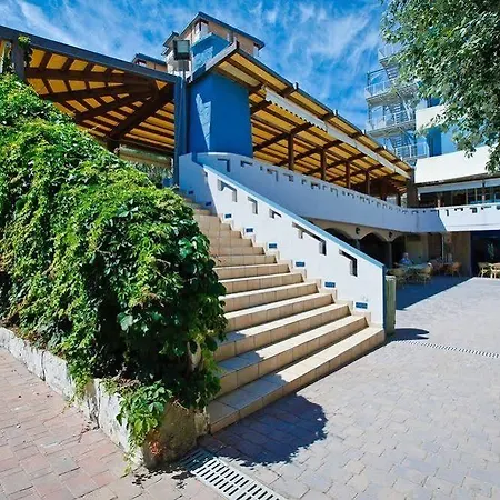 Grand Azzurra Club Лидо-Адриано