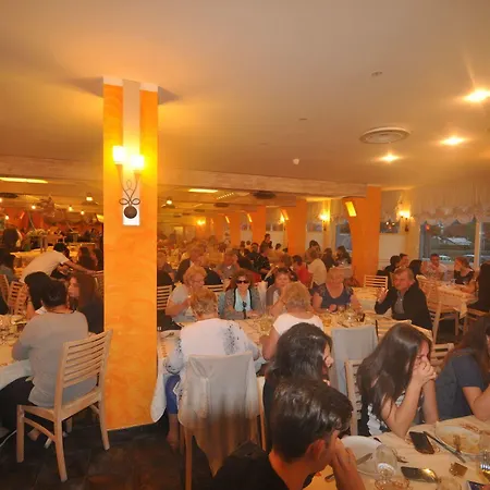 Grand Azzurra Club Hotel 3*