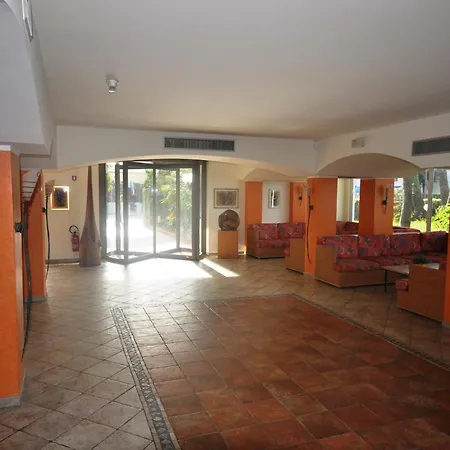 Grand Azzurra Club 3*