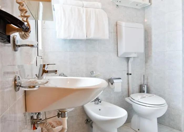 Grand Azzurra Club Hotel