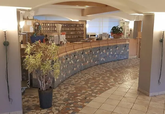 Hotel Grand Azzurra Club