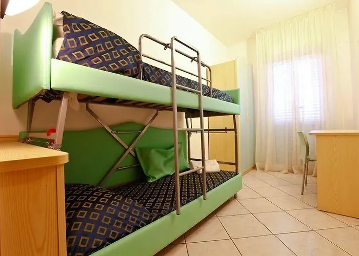 Grand Azzurra Club 3*